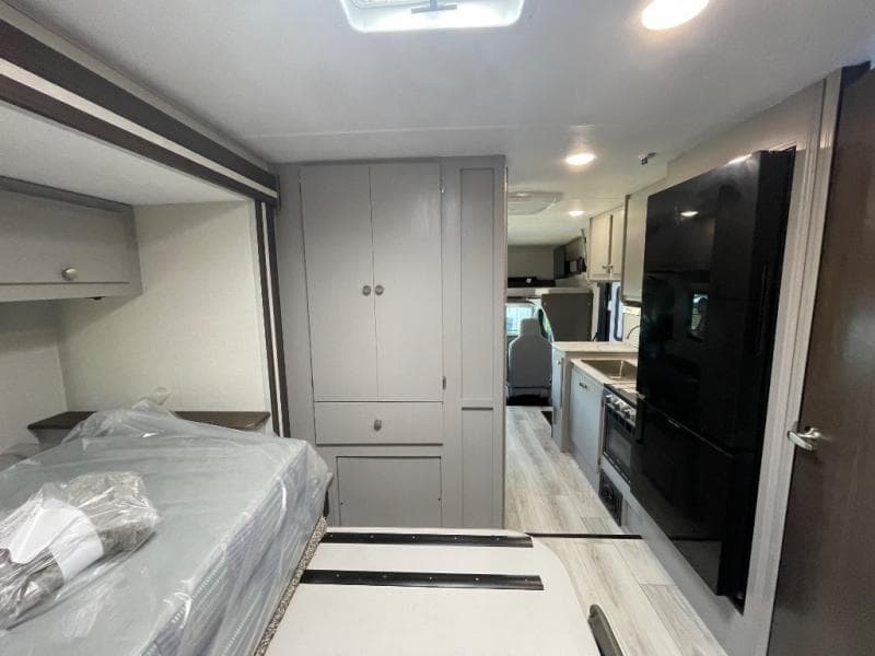 2026 Coachmen 2026 Coachmen Freelander - thumbnail 14