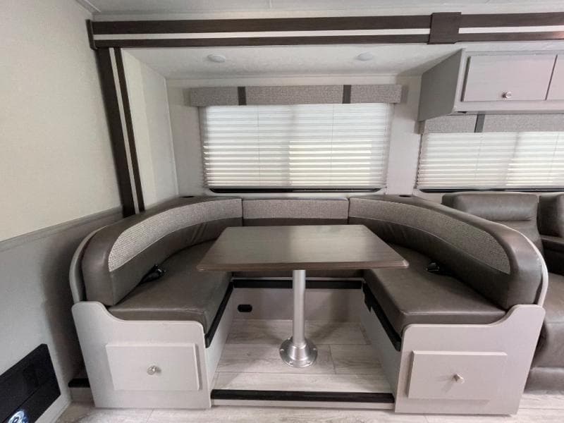 2026 Coachmen 2026 Coachmen Freelander - thumbnail 16