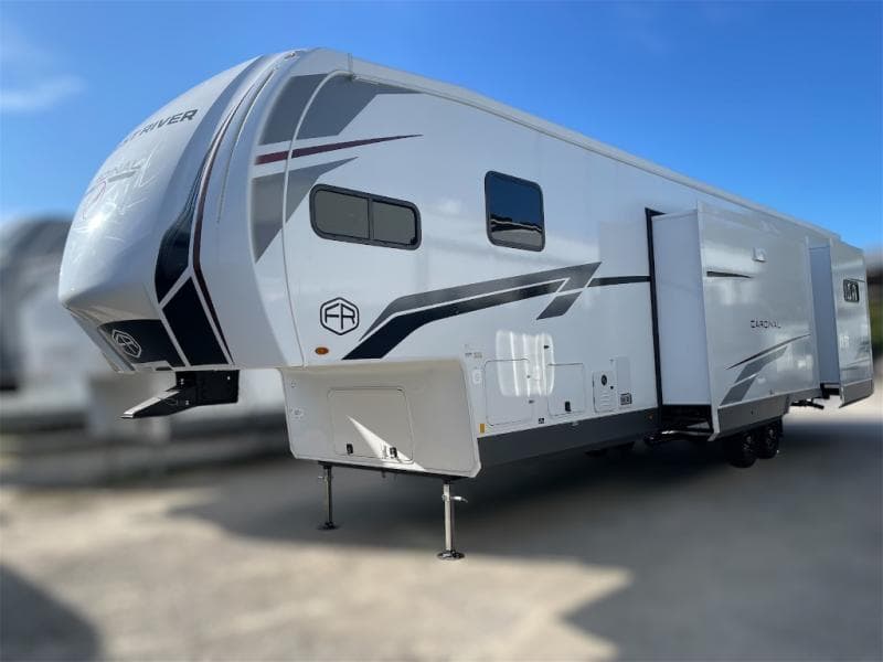 2026 Forest River 2026 Forest River Cardinal - thumbnail 4