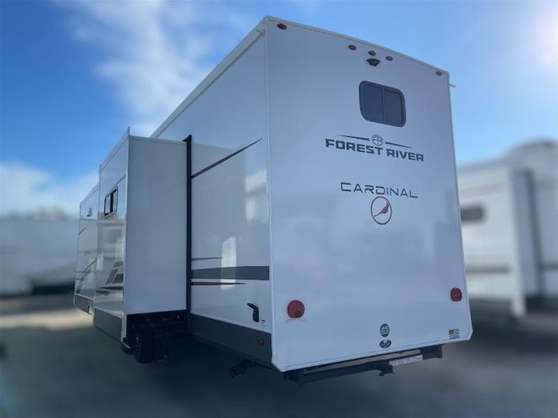 2026 Forest River 2026 Forest River Cardinal - thumbnail 5