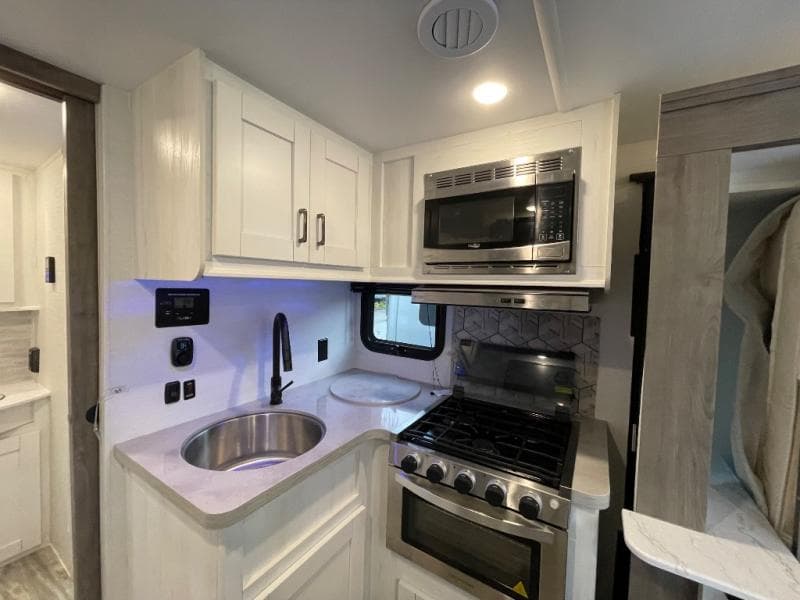 2026 Gulf Stream 2026 Gulf Stream BT Cruiser - thumbnail 12