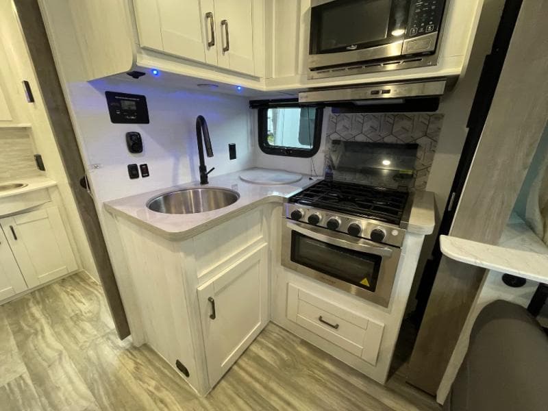 2026 Gulf Stream 2026 Gulf Stream BT Cruiser - thumbnail 13