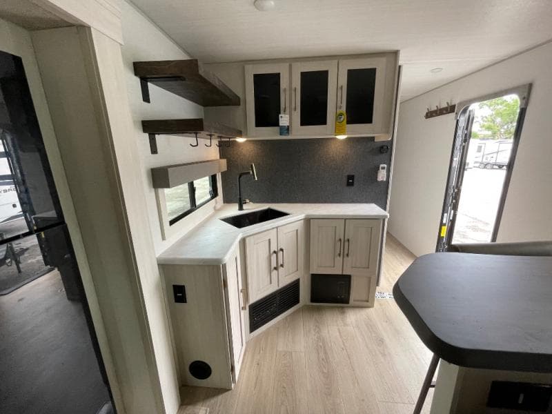 2026 Forest River 2026 Forest River Surveyor Grand - thumbnail 23