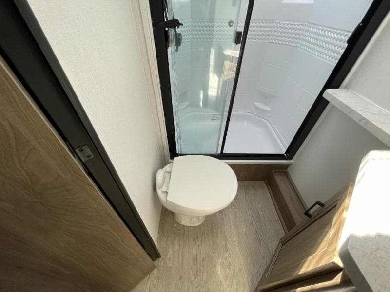 2026 Coachmen 2026 Coachmen Freedom Express Ultra Lite - thumbnail 25