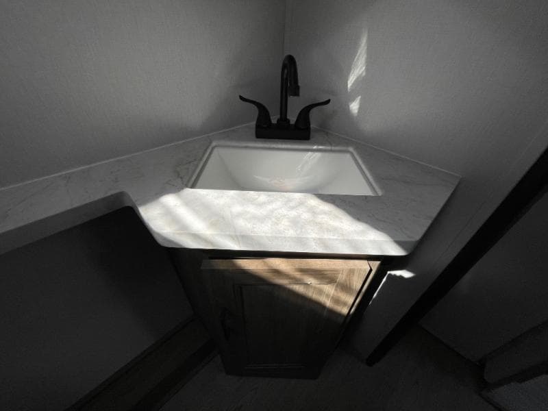 2026 Coachmen 2026 Coachmen Freedom Express Ultra Lite - thumbnail 28