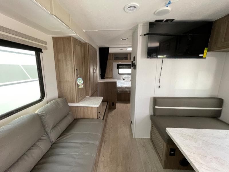 2026 Coachmen 2026 Coachmen Freedom Express Select - thumbnail 17