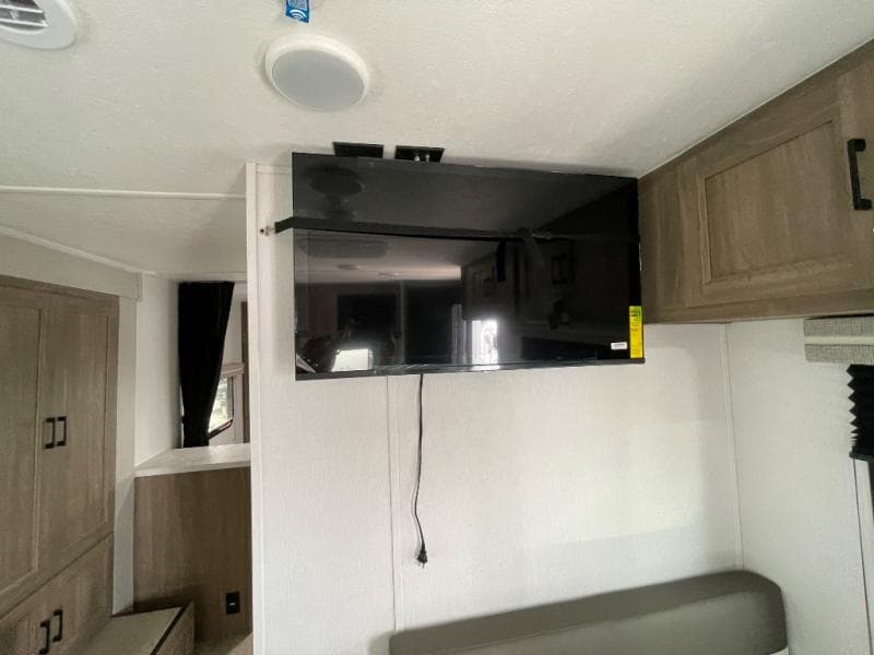 2026 Coachmen 2026 Coachmen Freedom Express Select - thumbnail 26