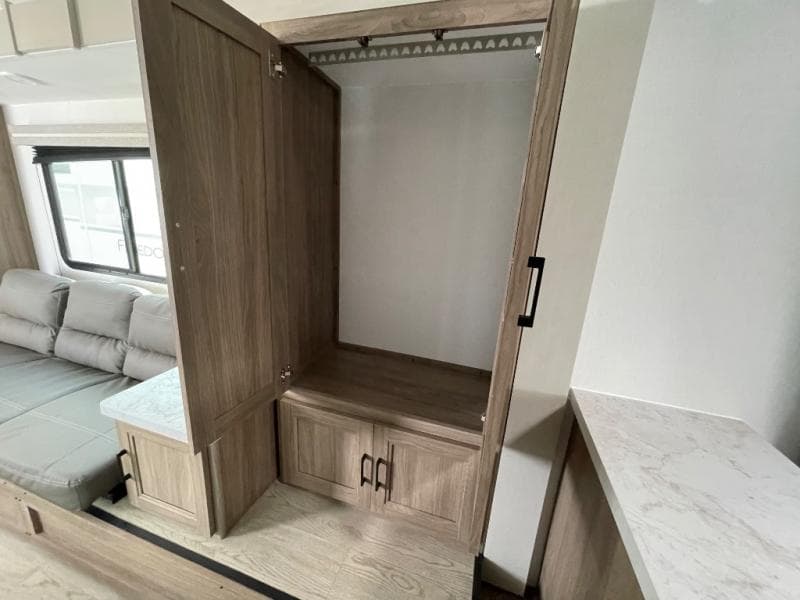 2026 Coachmen 2026 Coachmen Freedom Express Select - thumbnail 30