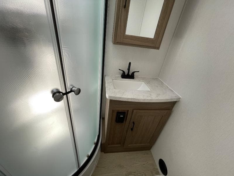 2026 Coachmen 2026 Coachmen Freedom Express Select - thumbnail 35