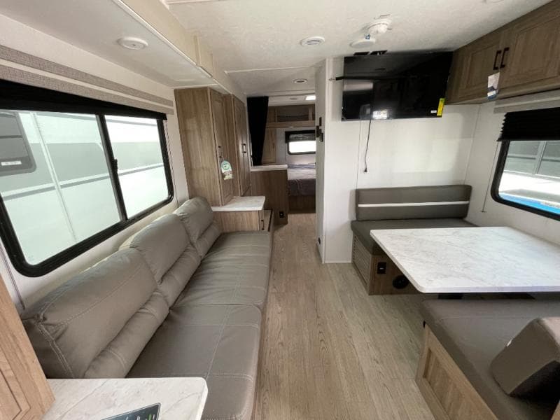 2026 Coachmen 2026 Coachmen Freedom Express Select - thumbnail 43