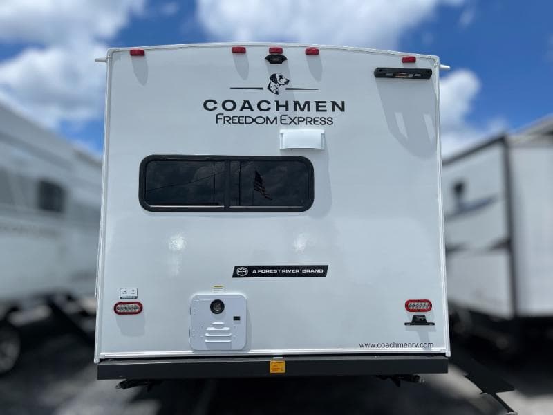 2026 Coachmen 2026 Coachmen Freedom Express Select - thumbnail 6