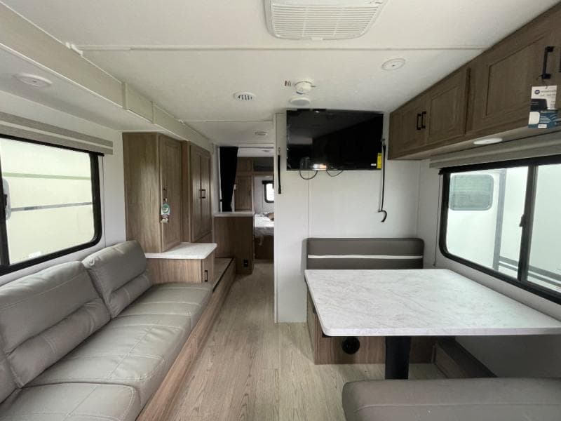 2026 Coachmen 2026 Coachmen Freedom Express Select - thumbnail 15