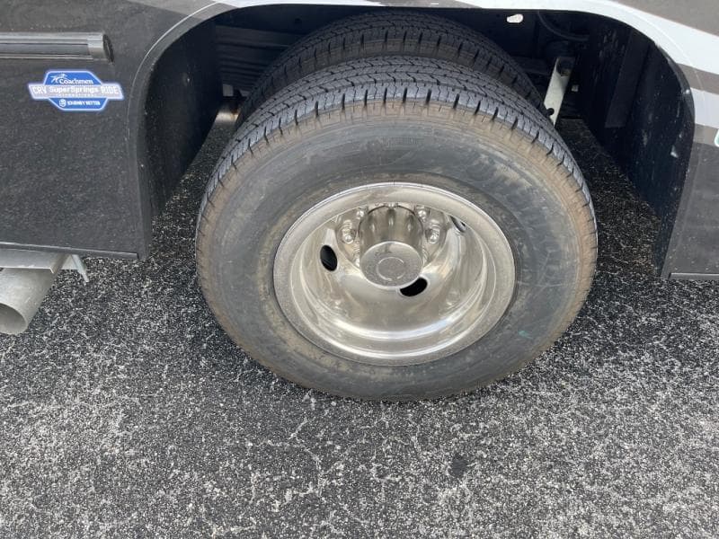 2026 Coachmen 2026 Coachmen Leprechaun - thumbnail 13