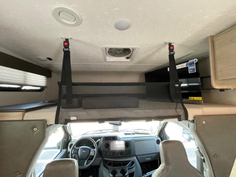 2026 Coachmen 2026 Coachmen Leprechaun - thumbnail 26