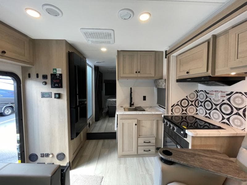 2026 Forest River 2026 Forest River Sunseeker Classic - thumbnail 12