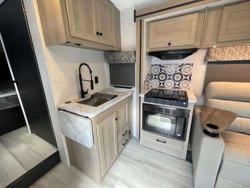 2026 Forest River 2026 Forest River Sunseeker Classic - thumbnail 17