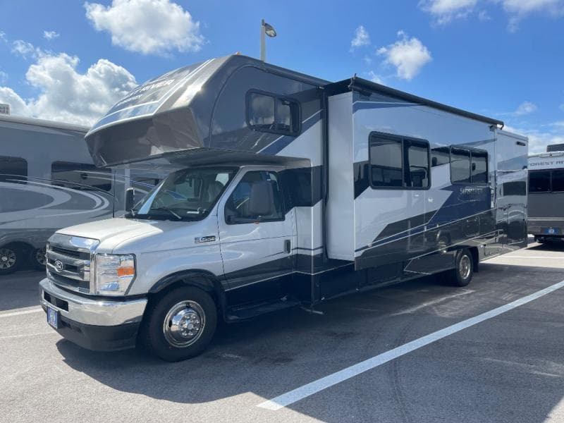 2026 Forest River 2026 Forest River Sunseeker Classic - thumbnail 4