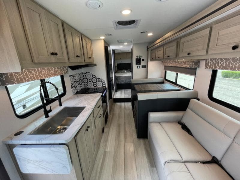 2026 Forest River 2026 Forest River Sunseeker - thumbnail 29