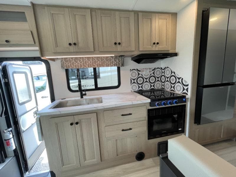 2026 Forest River 2026 Forest River Sunseeker - thumbnail 30