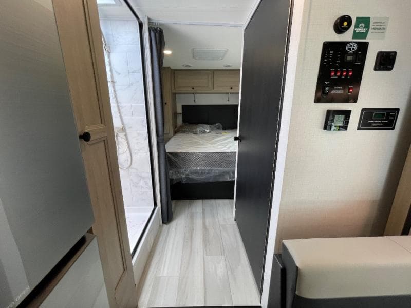 2026 Forest River 2026 Forest River Sunseeker - thumbnail 42