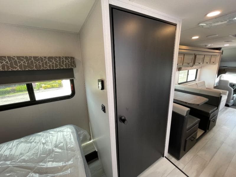 2026 Forest River 2026 Forest River Sunseeker - thumbnail 45