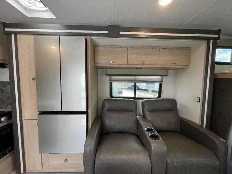 2026 Coachmen 2026 Coachmen Leprechaun - thumbnail 12