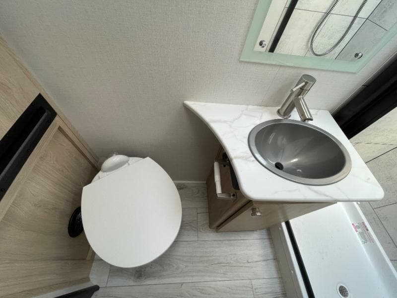 2026 Coachmen 2026 Coachmen Leprechaun - thumbnail 18