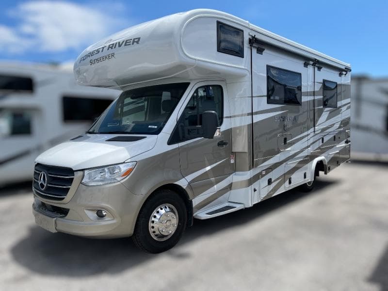 2026 Forest River 2026 Forest River Sunseeker - thumbnail 4