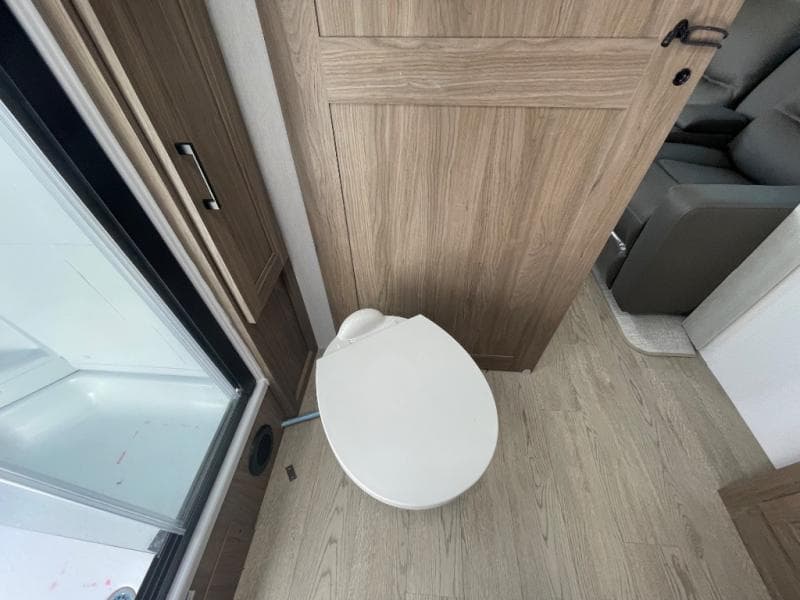 2026 Coachmen 2026 Coachmen Freedom Express Ultra Lite - thumbnail 15