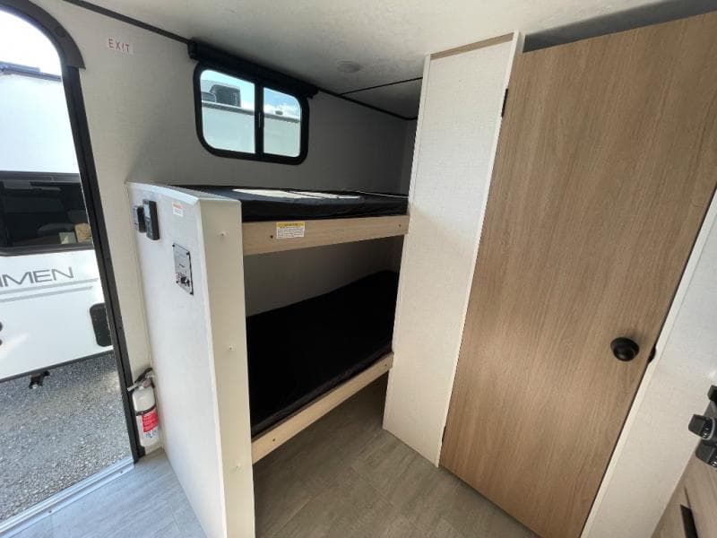 2026 Dutchmen 2026 Dutchmen Kodiak - thumbnail 22