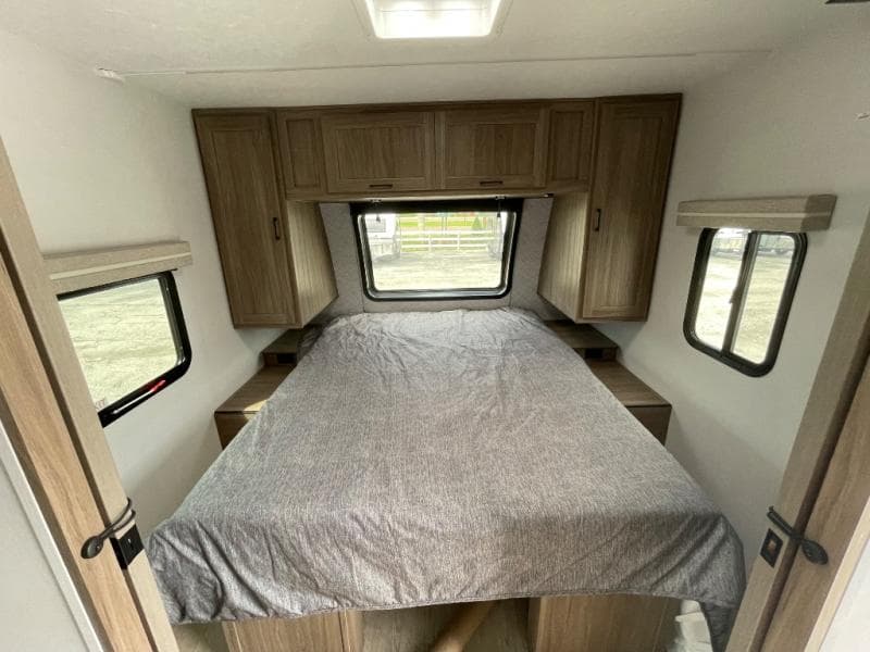 2026 Coachmen 2026 Coachmen Freedom Express - thumbnail 25