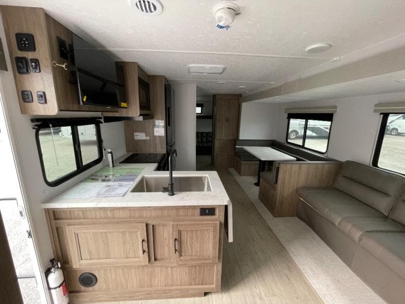 2026 Coachmen 2026 Coachmen Freedom Express - thumbnail 19