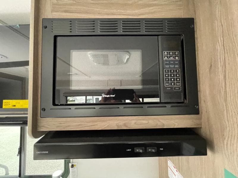 2026 Coachmen 2026 Coachmen Freedom Express - thumbnail 24