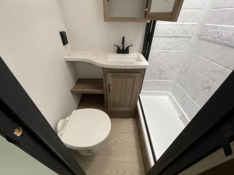 2026 Coachmen 2026 Coachmen Freedom Express - thumbnail 36