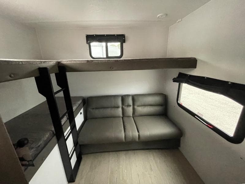 2026 Coachmen 2026 Coachmen Freedom Express - thumbnail 37