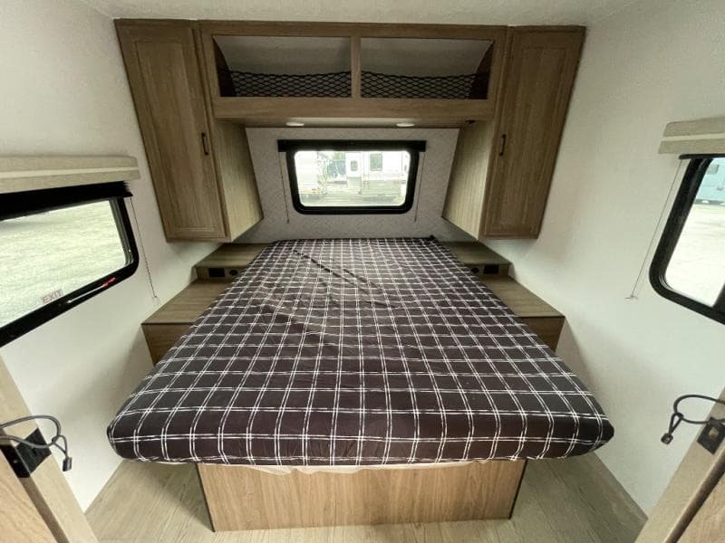 2026 Coachmen 2026 Coachmen Freedom Express - thumbnail 47