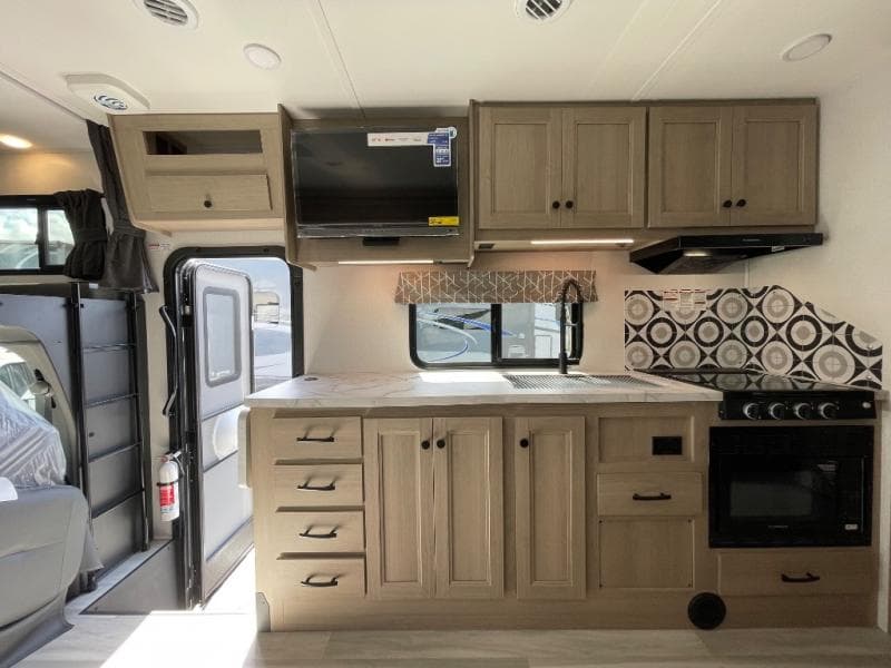 2026 Forest River 2026 Forest River Sunseeker Classic - thumbnail 13