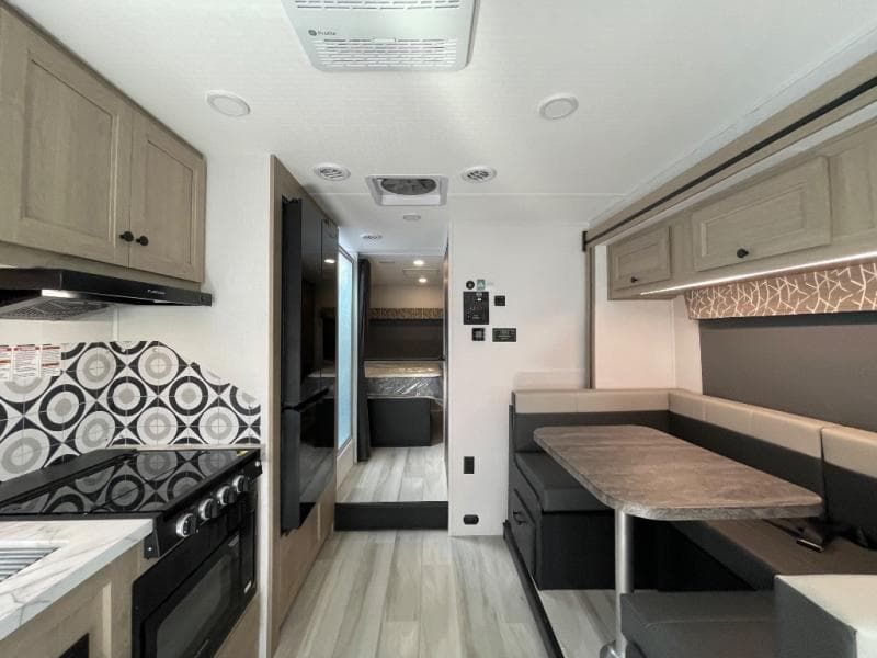 2026 Forest River 2026 Forest River Sunseeker Classic - thumbnail 22