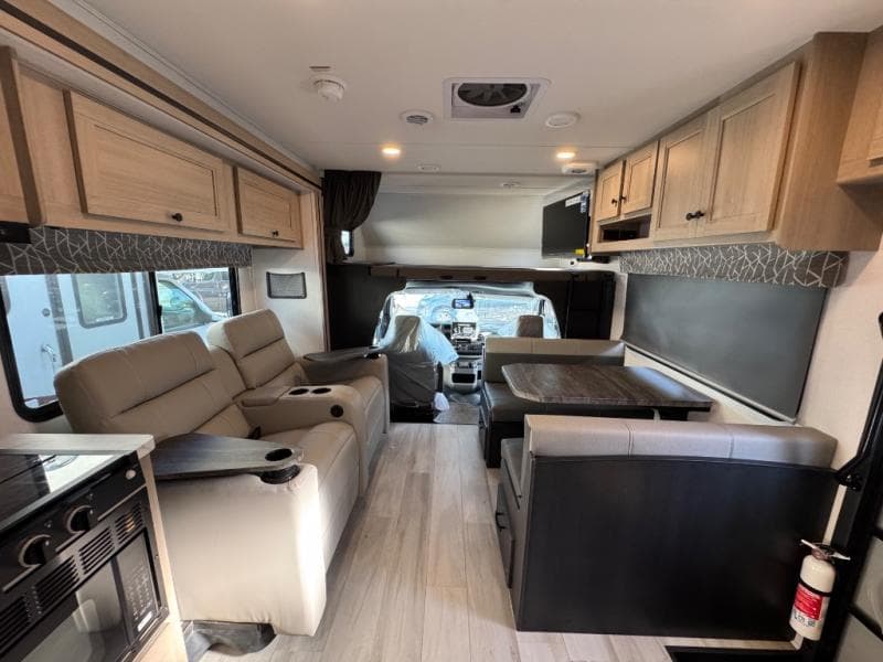 2026 Forest River 2026 Forest River Sunseeker Classic - thumbnail 13