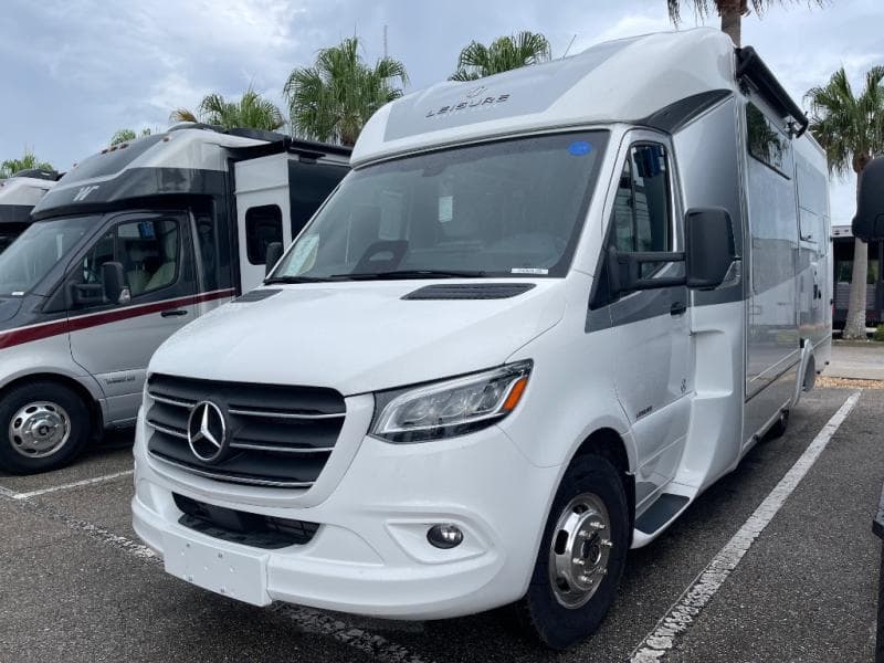 2025 Leisure Travel Vans 2025 Leisure Travel Vans Unity - thumbnail 4