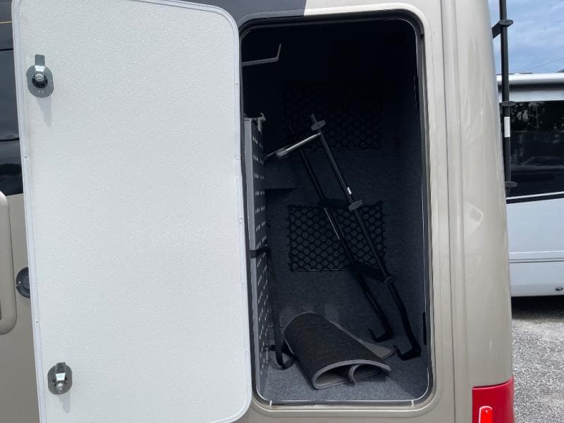 2025 Leisure Travel Vans 2025 Leisure Travel Vans Wonder - thumbnail 20