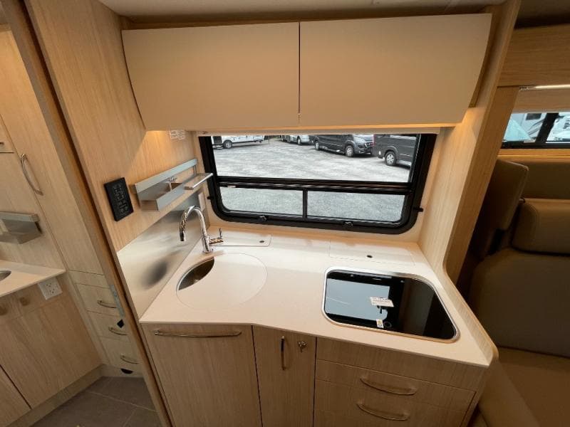 2025 Leisure Travel Vans 2025 Leisure Travel Vans Wonder - thumbnail 37