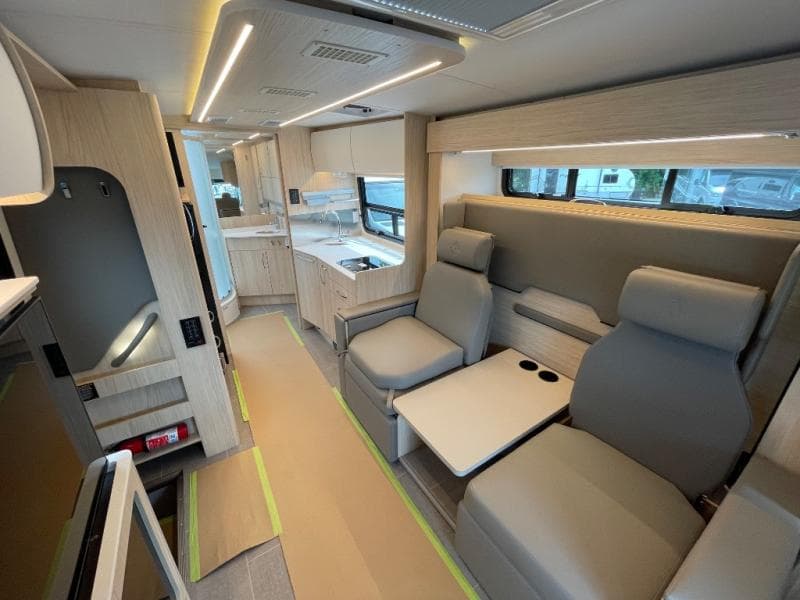 2025 Leisure Travel Vans 2025 Leisure Travel Vans Wonder - thumbnail 61