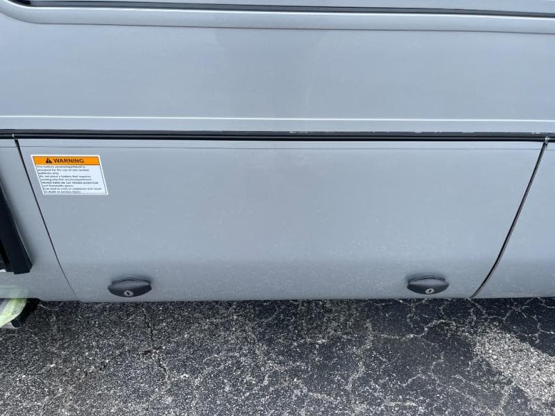 2025 Leisure Travel Vans 2025 Leisure Travel Vans Unity - thumbnail 11