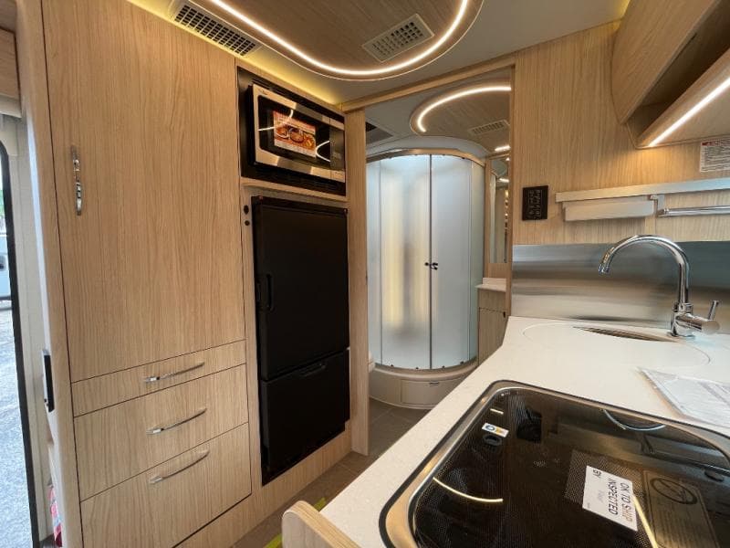 2025 Leisure Travel Vans 2025 Leisure Travel Vans Unity - thumbnail 32