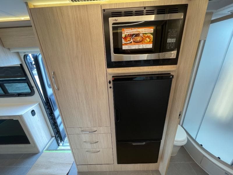 2025 Leisure Travel Vans 2025 Leisure Travel Vans Unity - thumbnail 40