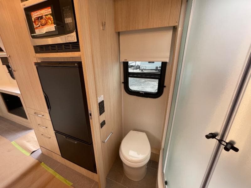 2025 Leisure Travel Vans 2025 Leisure Travel Vans Unity - thumbnail 46