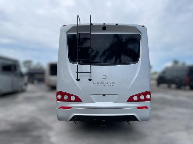 2025 Leisure Travel Vans 2025 Leisure Travel Vans Unity - thumbnail 6