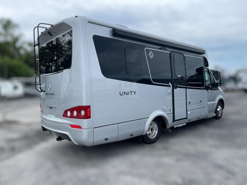2025 Leisure Travel Vans 2025 Leisure Travel Vans Unity - thumbnail 7