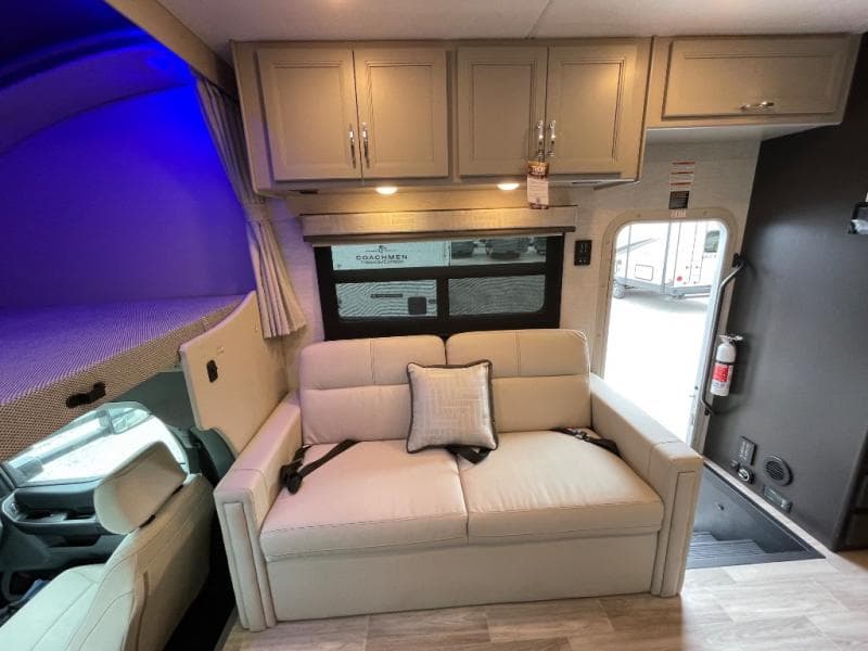 2026 Thor Motor Coach 2026 Thor Motor Coach Omni Trail - thumbnail 40